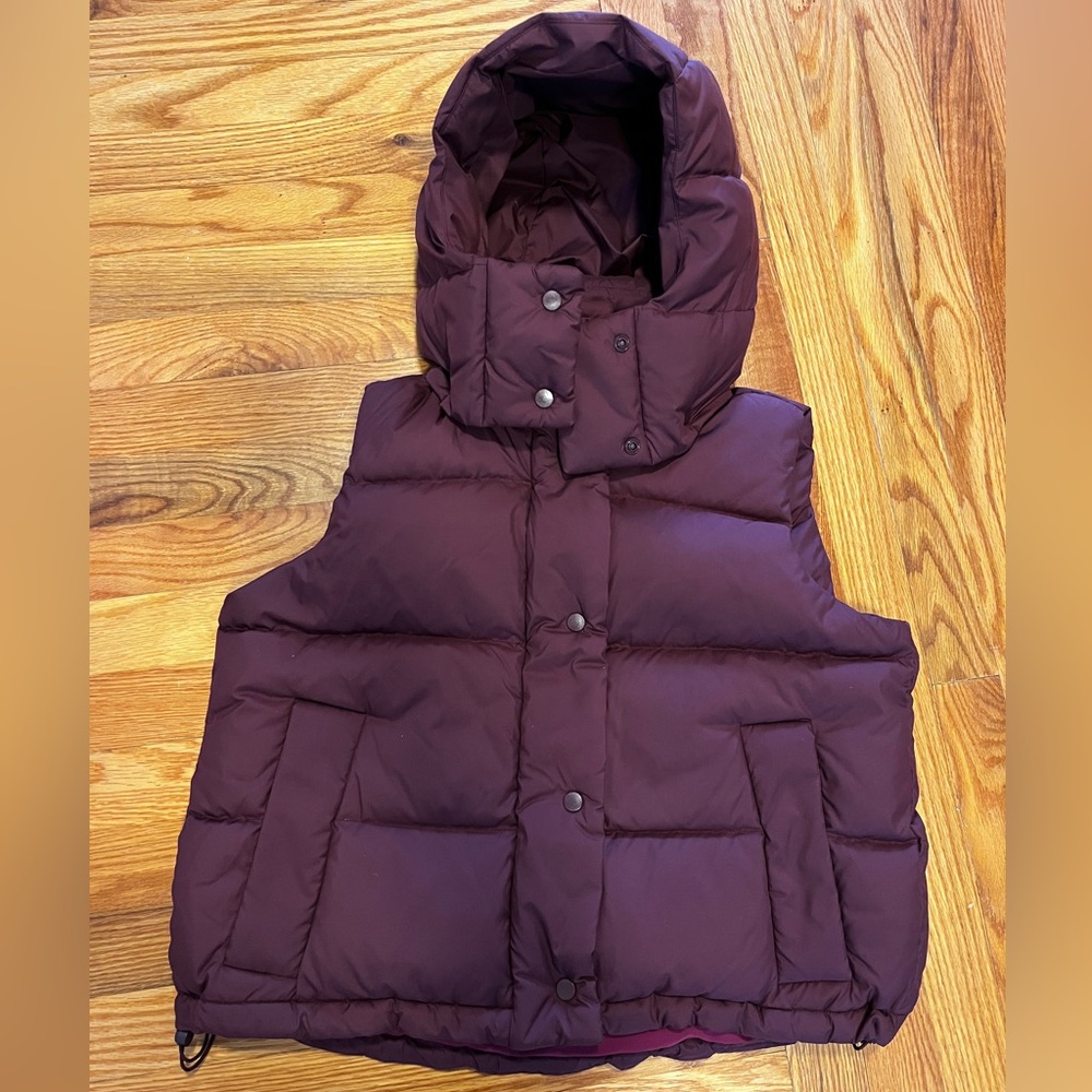 Lululemon winderpuff vest cropped Garnet size 6